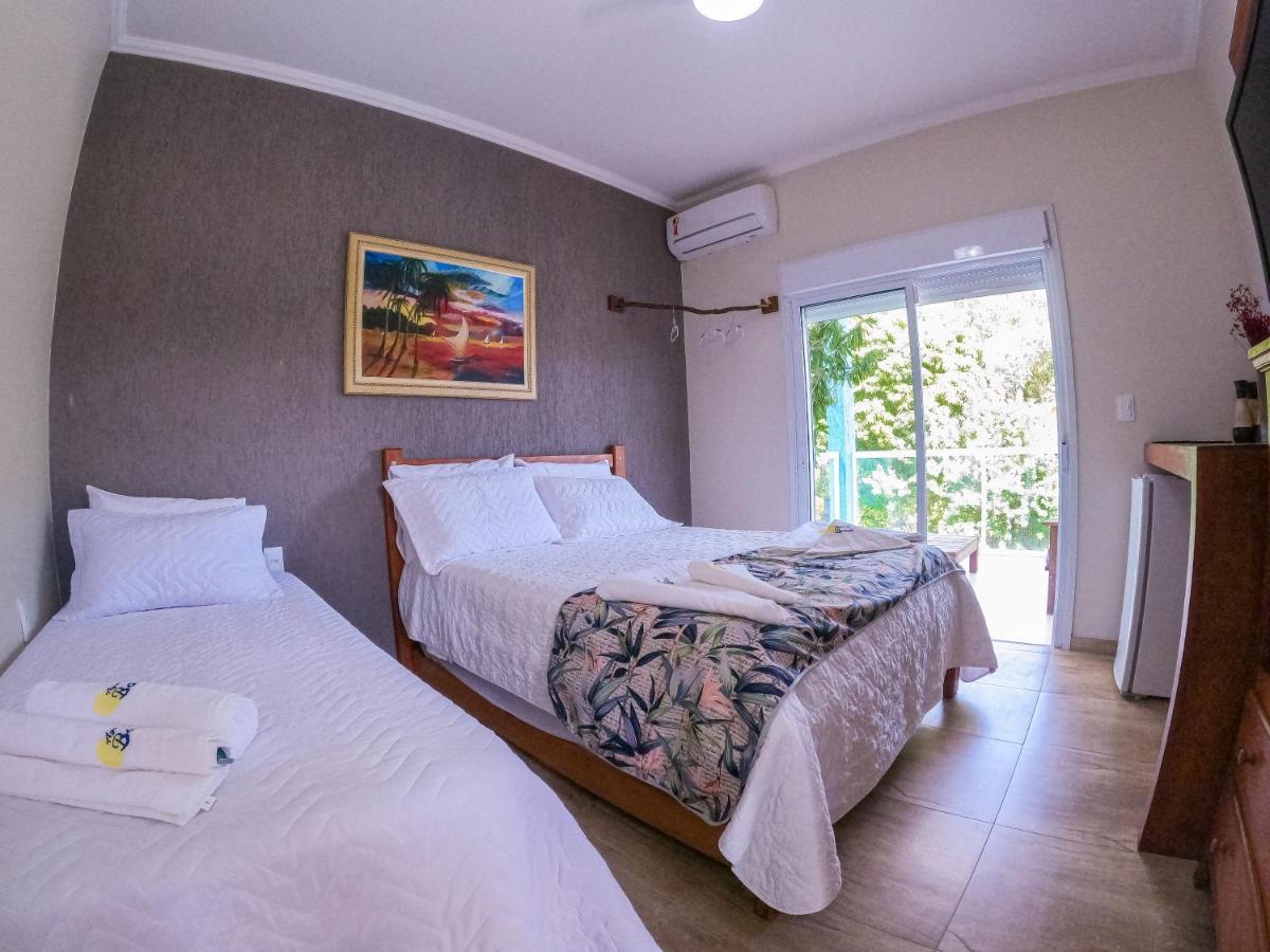 Residencial Aguas De Bare Hotel Sao Sebastiao  Exterior photo